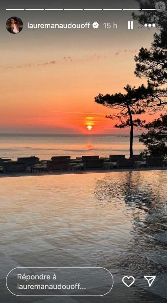 Une petite île qui ne fait que 3 mètres carrés et qui ne compte que 600 habitants l'hiver.
Laure Manaudou passe un moment d'exception sur l'Île aux Moines. Juillet 2024.