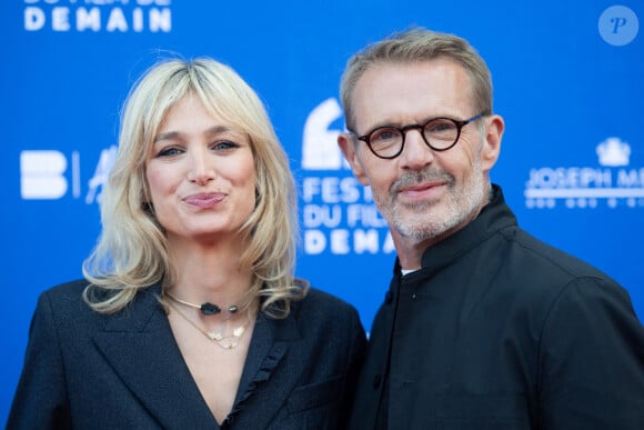 Pauline Lefèvre et Lambert Wilson lors de la cérémonie d'ouverture du Festival du Film de Demain à Vierzon, le 30 mai 2024. Aurore Maréchal/ABACAPRESS.COM