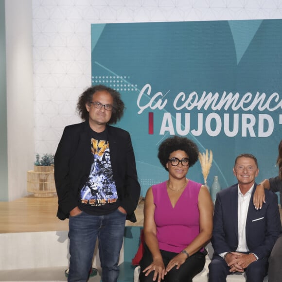 Exclusif - Laurent Karila, Amina Yamgnane, Marc Geiger, Faustine Bollaert - - La nouvelle saison de l'émission "ça commence aujourd'hui" sur France 2. Paris le 1er septembre 2023. © Jack Tribeca / Bestimage