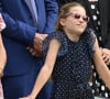 La fillette en aurait également donné un à son grand-père, le roi Charles III qui a été vu avec un bracelet similaire lors de sa dernière visite sur les iles anglo normandes.
Catherine (Kate) Middleton avec la princesse Charlotte et Pippa Middleton dans les tribunes de la finale du tournoi de Wimbledon 2024, le 14 juillet 2024. 