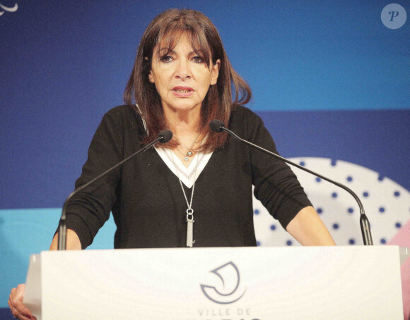 Anne Hidalgo, maire de Paris, annonce, lors d'une conférence de presse sur les Jeux Oympiques le 19 juin 2024, qu'elle se baignera dans la Seine la semaine du 15 juillet 2024. © Jonathan Rebboah / Panoramic / Bestimage