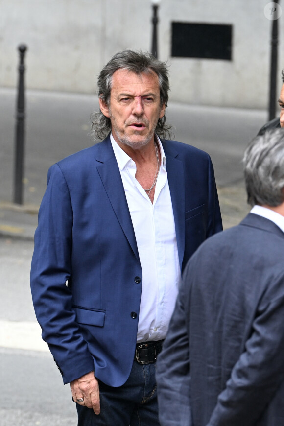 Ou Jean-Luc Reichmann
Jean-Luc Reichmann - Arrivées aux obsèques de Nonce Paolini en l'église Saint-Honoré-d'Eylau, 66 bis, avenue Raymond-Poincaré à Paris, France, le 23 juillet 2024.