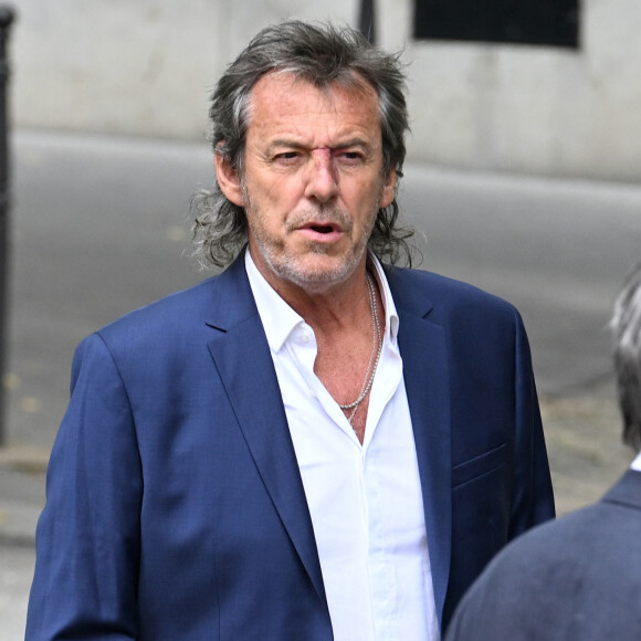 Ou Jean-Luc Reichmann
Jean-Luc Reichmann - Arrivées aux obsèques de Nonce Paolini en l'église Saint-Honoré-d'Eylau, 66 bis, avenue Raymond-Poincaré à Paris, France, le 23 juillet 2024.