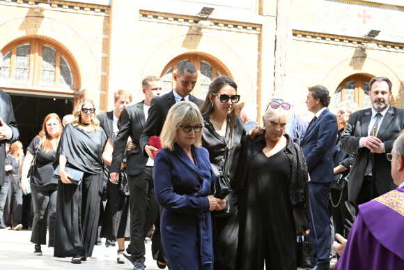 Catherine Falgayrac (femme du défunt), famille et proche - Sorties des obsèques de Nonce Paolini en l'église Saint-Honoré-d'Eylau, 66 bis, avenue Raymond-Poincaré à Paris, France, le 23 juillet 2024.