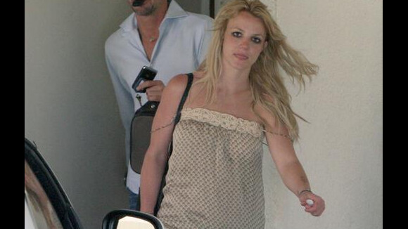 Britney Spears : sa blessure au bras nous inquiète... Mais que nous cache-t-elle ?