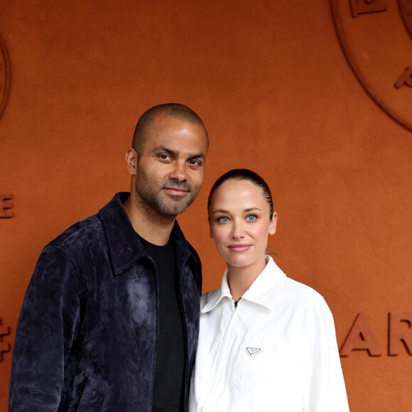 Tony Parker et sa compagne Agathe Teyssier au village lors des Internationaux de France de tennis de Roland Garros 2024 à Paris le 2 juin 2024