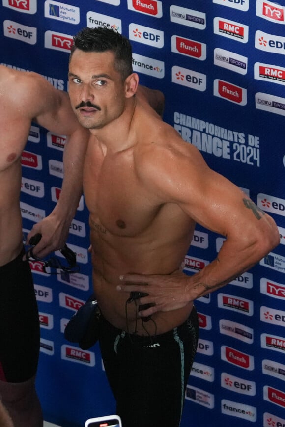 "Objectif : descendre durablement sous la barre des 100 kilos", assure-t-il
 
Florent Manaudou - F.Manaudou remporte l'épreuve du 50 m nage libre, sous le regard de sa compagne L.Dumenil, aux championnats de France de Natation 2024 au centre aquatique Odyssée à Chartres, le 20 juin 2024. © Laurent Lairys / Panoramic / Bestimage