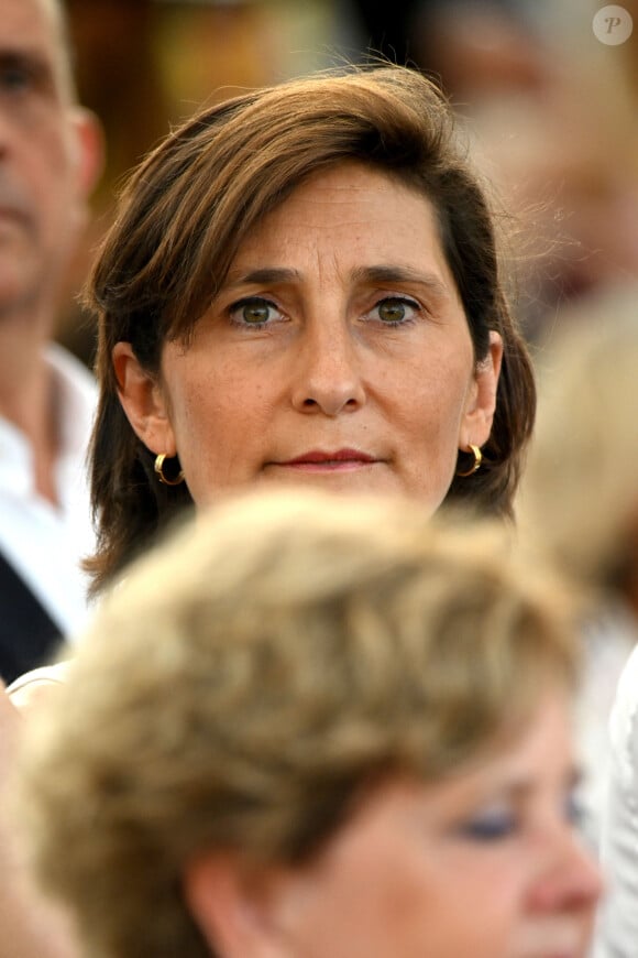 Amélie Oudéa-Castéra, ministre des Sports et des Jeux olympiques et paralympiques, durant l'arrivée historique de la 111eme édition du Tour de France cycliste sur la place Masséna à Nice, le 21 juillet 2024. © Bruno Bebert/Bestimage 