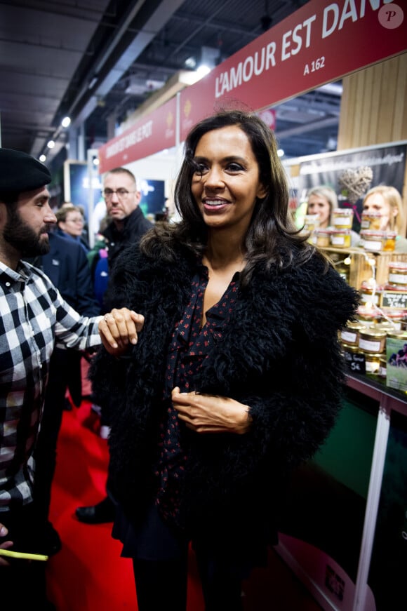 Karine Le Marchand (marraine de la CNDP (Commission nationale du débat public) et animatrice de lémission "L'amour est dans le pré") au 57ème salon International de l'Agriculture au parc des expositions de la porte de Versailles à Paris, France, le 23 février 2020. © Jean-Baptiste Autissier/Panoramic/Bestimage