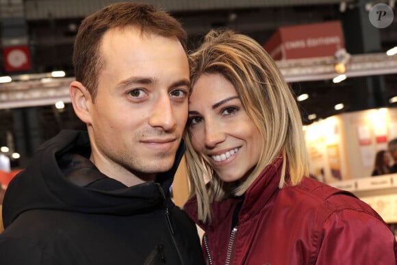 Hugo Clément et sa compagne Alexandra Rosenfeld (Miss France 2006) - Salon du livre de Paris le 16 mars 2019. © Cédric Perrin/Bestimage