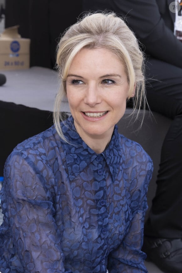 Ils sont nés le même jour !
Louise Ekland invité de D.Burki pour Culture Box lors du 75ème Festival International du Film de Cannes, France, le 26 mai 2022. © Jack Tribeca/Bestimage