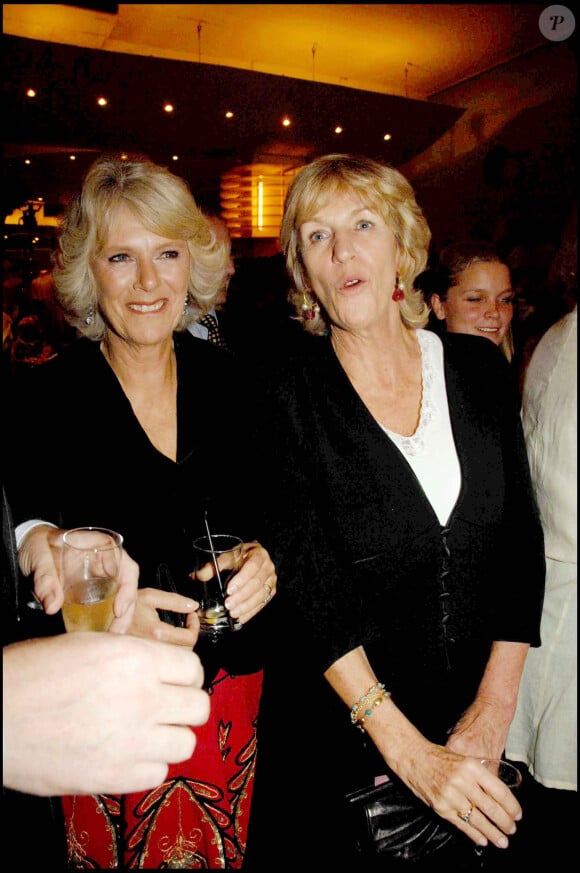 Annabel Ellioth et Camilla Parker Bowles, la duchesse de Cournouailles - lancement du livre de Tom Parker Bowles 'The Year Of Eating Dangerously" à Londres.