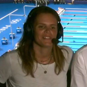 Laure Manaudou stressée avant la course de son frère Florent, autour d'un Camille Lacourt relooké ! Capture France 2