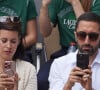 Deuxième fausse bonne idée, se désaltérer avec des boissons gazeuses sucrées.
Jimmy Mohamed et sa femme Souailla - Célébrités dans les tribunes des Internationaux de France de tennis de Roland Garros 2024 à Paris le 26 mai 2024. © Moreau-Jacovides/Bestimage