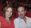 Les parents de Jeanne et d'Alice sont d'un soutien sans faille l'un envers l'autre. 
Exclusif - Nathalie Pechalat et son mari Jean Dujardin - People à la représentation exceptionnelle du spectacle musical "Sur la route Enchantée" de Chantal Goya au Palais des Congrès de la Porte Maillot à Paris - © Jack Tribeca / Bestimage