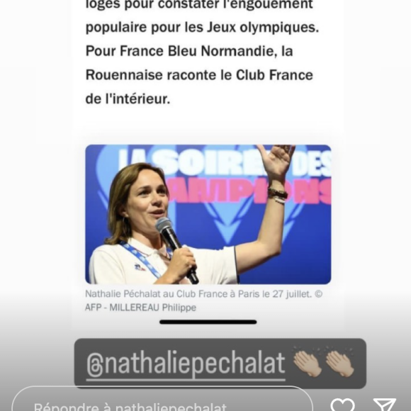 Fier de son épouse, Jean Dujardin a partagé une capture d'écran de l'article de nos confrères avec des émojis applaudissements. 
Jean Dujardin très fier de Nathalie Péchalat.