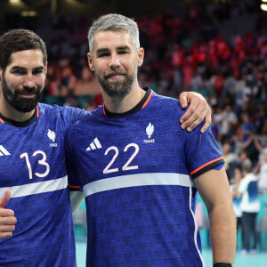 Nikola Karabatic et Luka Karabatic lors du match de handball qui a opposé la France à l'Allemagne lors des quarts de final durant les Jeux Olympiques 2024 au Stade Pierre Mauroy, le 7 août 2024. © Laurent Sanson/Panoramic/Bestimage