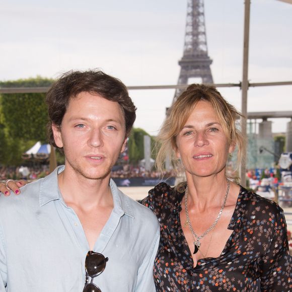 Exclusif - Le chanteur Raphael (Raphaël Haroche) et Virginie Coupérie-Eiffel - People lors du Longines Paris Eiffel Jumping au Champ-de-Mars à Paris, le 5 juillet 2015. 