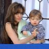 Angelina Jolie et son fils Knox en Italie le 24 mars 2010