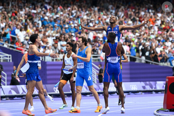 Muhammad Abdallah Kounta, Gilles Biron, Téo Andant et Fabrisio Saidy remporte leur série du 4x400 m et décrochent leurs billets pour l'épreuve finale des Jeux Olympiques de Paris 2024 (JO) au Stade France, à Saint-Denis banlieue de Paris, France, le 9 août 2024. © Federico Pestellini/Panoramic/Bestimage