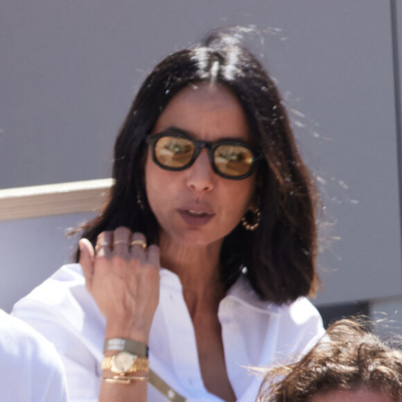 Philippe Caverivière et sa femme Sarah - Célébrités dans les tribunes de la finale homme des Internationaux de France de tennis de Roland Garros 2024 à Paris le 9 juin 2024. © Jacovides-Moreau/Bestimage