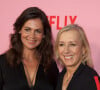 L'ancienne joueuse de tennis vient d'adopter deux garçons avec sa femme, Julia Lemigova
 
Julia Lemigova, Martina Navratilova à la première de la série Netflix "The Politician" au DGA Theatre à New York, le 26 septembre 2019.