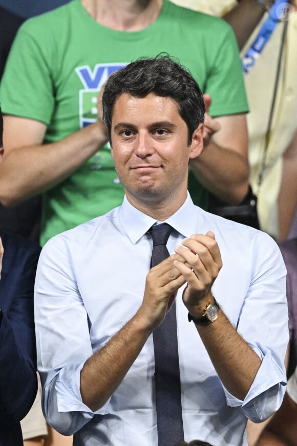 Gabriel Attal - Les célébrités assistent à la victoire du français Félix Lebrun en quart de finale des épreuves de tennis de table lors des Jeux Olympiques de Paris 2024 (JO) à l'Arena Paris Sud, à Paris, France, le 1er août 2024. © Jacovides-Perusseau/Bestimage 