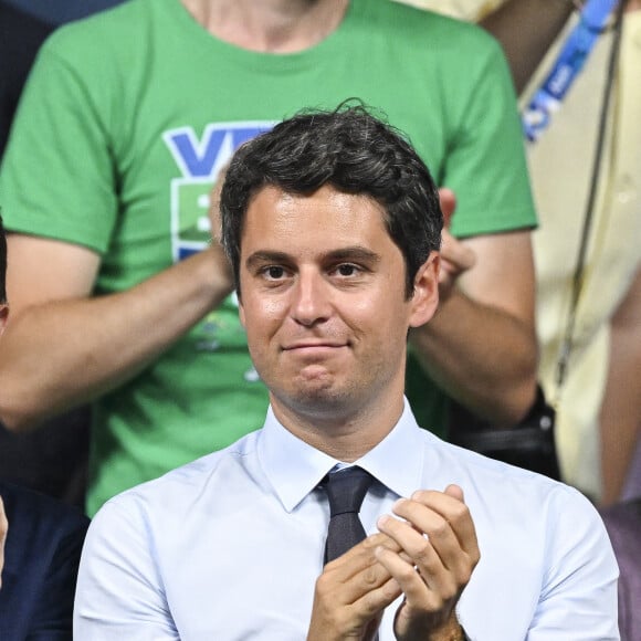 Gabriel Attal - Les célébrités assistent à la victoire du français Félix Lebrun en quart de finale des épreuves de tennis de table lors des Jeux Olympiques de Paris 2024 (JO) à l'Arena Paris Sud, à Paris, France, le 1er août 2024. © Jacovides-Perusseau/Bestimage 