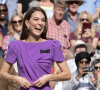 Kate Middleton, enthousiaste, aurait elle-même pris un pistolet qui tire des fléchettes en mousse pour jouer avec ses enfants !
La princesse Catherine de Galles lors de la finale Hommes du tournoi de tennis de Wimbledon. Le 14 juillet 2024