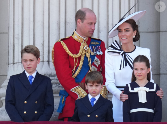 Le prince William, prince de Galles, Catherine Kate Middleton, princesse de Galles, le prince George, le prince Louis et la princesse Charlotte au balcon du Palais de Buckingham lors de la parade militaire "Trooping the Colour" à Londres le 15 juin 2024 © Julien Burton / Bestimage