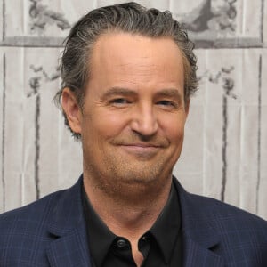 Matthew Perry discute de la saison 2 de leur émission de CBS 'The Odd Couple' à AOL à New York City, NY, USA le 5 avril 2016. Photo par Fernando Lucena/Startraks/ABACAPRESS.COM