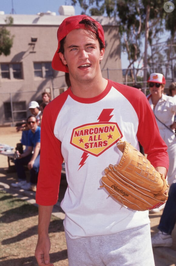 Matthew Perry au 12e match annuel de softball des célébrités de Narconon, le 28 septembre 1991, au stade Tom Bradley de la Birmingham High School à Van Nuys, en Californie. - Photo par Ralph Dominguez/MediaPunch /ABACAPRESS.COM