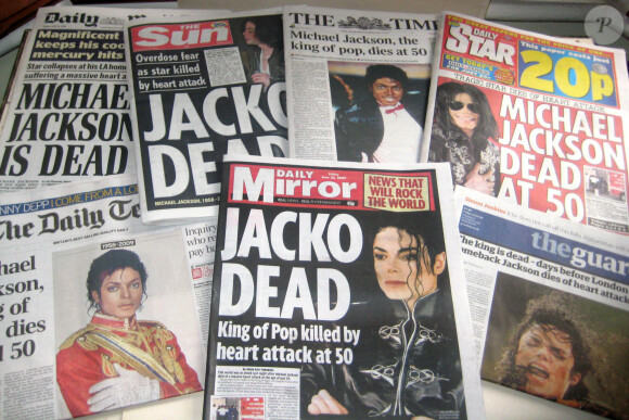 Les journaux britanniques annoncent la mort de Michael Jackson ce matin. Photo par Alamy/ABACAPRESS.COM