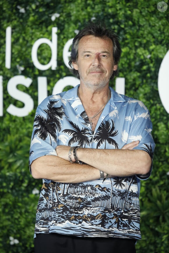 Jean-Luc Reichmann au photocall de la série "Leo Mattei, Brigade des mineurs" lors du 62ème Festival de Télévision de Monte-Carlo, à Monaco, le 19 juin 2023. © Denis Guignebourg/BestImage