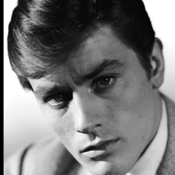 Photo d'Alain Delon diffusée dans le portrait de son fils Alain-Fabien Delon dans "Sept à Huit" en 2021.