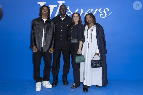 Tidiane Sy, Omar Sy, Hélène Sy, Sabah Sy au photocall du défilé Homme Louis Vuitton Printemps/Été 2025 dans le cadre de la Fashion Week de Paris, France, le 18 juin 2024. © Olivier Borde/Bestimage 