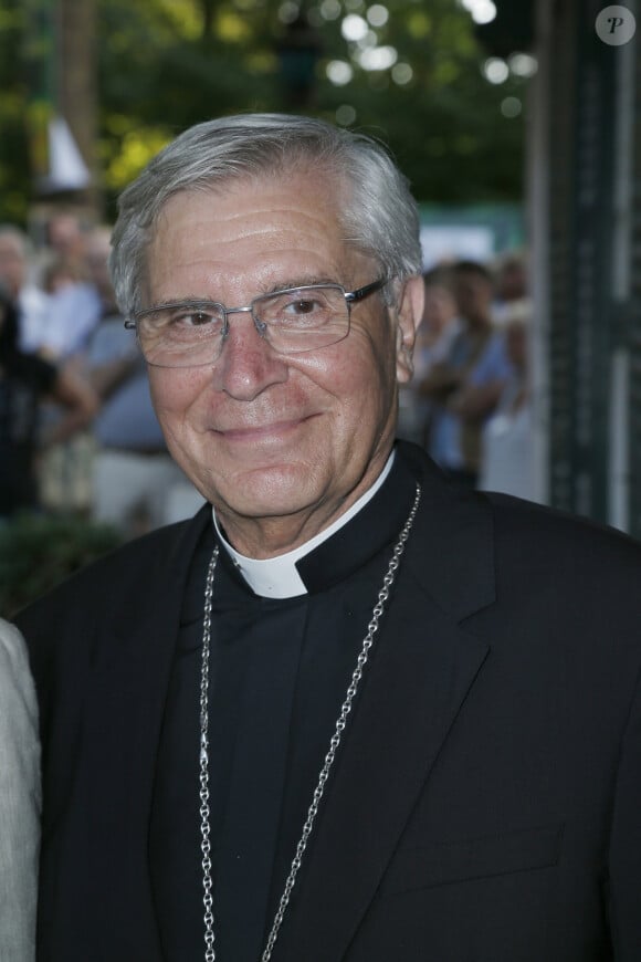 Monseigneur Jean-Michel di Falco Léandri (Prix document) - La 20ème édition de "La Forêt des livres" à Chanceaux-près-Loches, le 30 août 2015. .