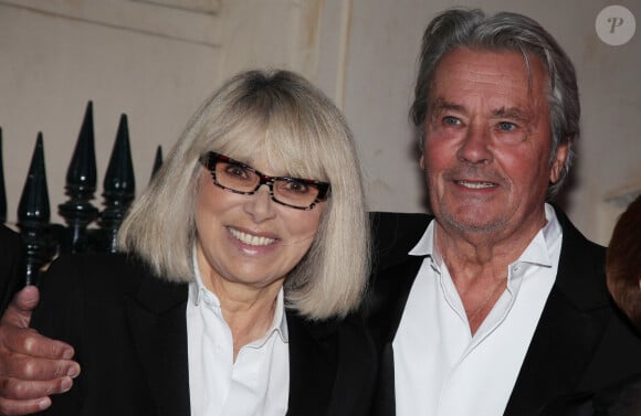 Archive - Alain Delon et Mireille Darc lors du gala de l'IFRAD à Paris, France, le 18 Septembre 2013. © Agence/Bestimage