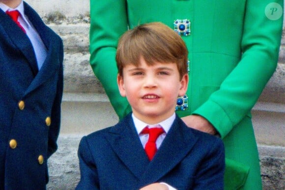 Le prince Louis de Galles au balcon du Palais de Buckingham lors de la parade militaire "Trooping the Colour" à Londres le 15 juin 2024 © Julien Burton / Bestimage