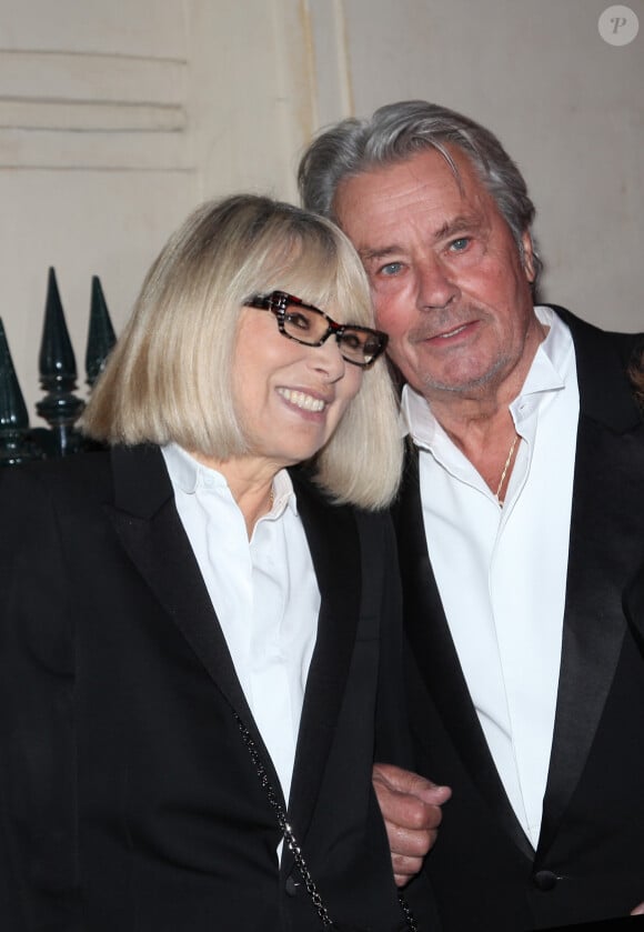 Archive - Alain Delon et Mireille Darc lors du gala de l'IFRAD à Paris, France, le 18 Septembre 2013. © Agence/Bestimage