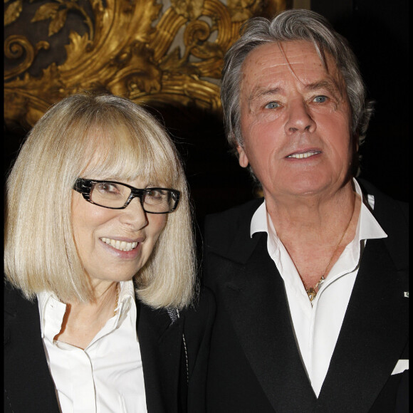 Archive - Alain Delon et Mireille Darc lors du gala de l'IFRAD à Paris, France, le 21 septembre 2011.