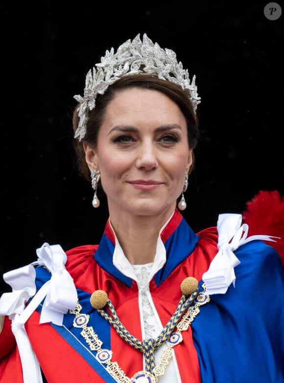 Catherine (Kate) Middleton, princesse de Galles - La famille royale britannique salue la foule sur le balcon du palais de Buckingham lors de la cérémonie de couronnement du roi d'Angleterre à Londres le 5 mai 2023. 