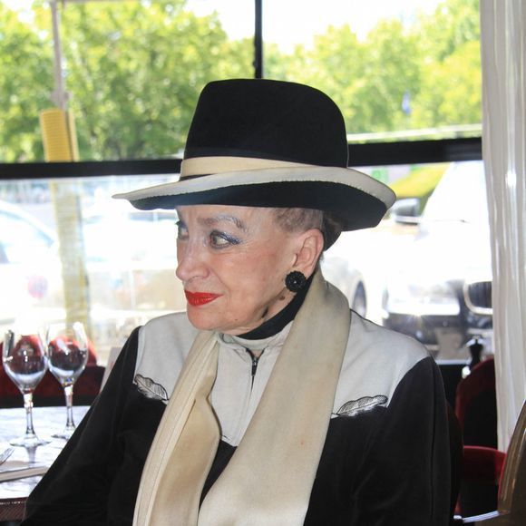 Exclusif - Geneviève de Fontenay - Déjeuner à la brasserie Les Fontaines à Paris. Le 9 juillet 2020 © Baldini / Bestimage 