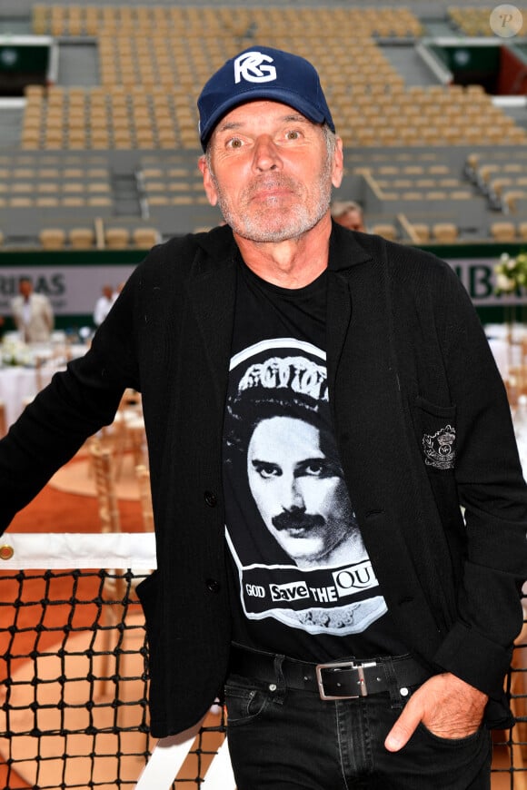 Laurent Baffie - 2ème édition du gala "Coeur Central" au profit de Terre d'Impact fonds de dotation de la FFT et de l'association "Fête le Mur "sur le Court Central Philippe Chatrier à Roland Garros, Paris le 28 juin 2023. © Veeren/Bestimage