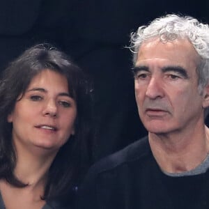 C'est en 2022 qu'Estelle Denis avait annoncé leur rupture

Estelle Denis et son compagnon Raymond Domenech lors du match d'ouverture du mondial de handball, la France contre le Brésil à AccorHotels Arena à Paris, France, le 11 janvier 2017. La France remporte le match 31 à 16. © Cyril Moreau/Bestimage