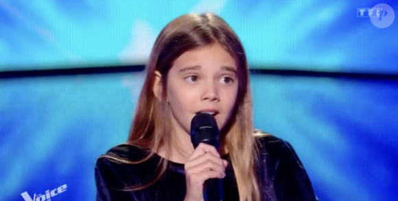 Passionnée par la musique, elle a expliqué qu'elle dansait "avant même de savoir parler".
Louanne, The Voice Kids TF1