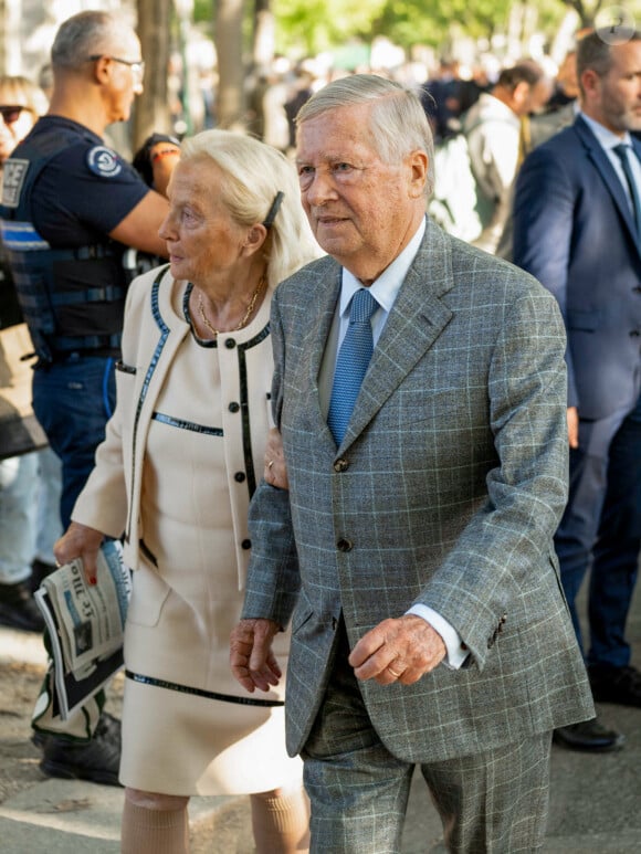 Alain Duhamel - Obsèques du journaliste Jean-Pierre Elkabbach au cimetière du Montparnasse dans le 14ème arrondissement de Paris, France, le 6 octobre 2023. © Pierre Perusseau/Bestimage