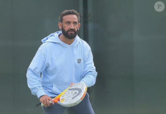 Semi-Exclusif : Tournoi de Padel des personnalités au Lagardere Paris Racing en présence de Cyril Hanouna à Paris le 17 mai 2024. © Jonathan Rebboah / Panoramic / Bestimage