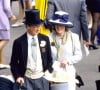 En juillet dernier, leur oncle Lord Robert Fellowes qui fut l'époux de Lady Jane Spencer, la soeur de Diana Spencer, est décédé à l'âge 82 ans. 
Archives - Angleterre Robert Fellowes et Lady Jane Spencer à l'hippodrome d'Ascot en 1997.