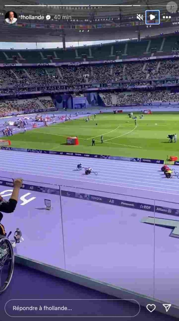 Plus amoureux et complices que jamais, les principaux intéressés ont visiblement passé un bon moment depuis les tribunes.
Julie Gayet et François Hollande au Stade de France ce mercredi 4 septembre 2024 dans le cadre des Jeux Paralympiques 2024 pour assister aux épreuves de Para athlétisme.